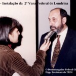 O Desembargador Gilson Dipp concede entrevista a repórter